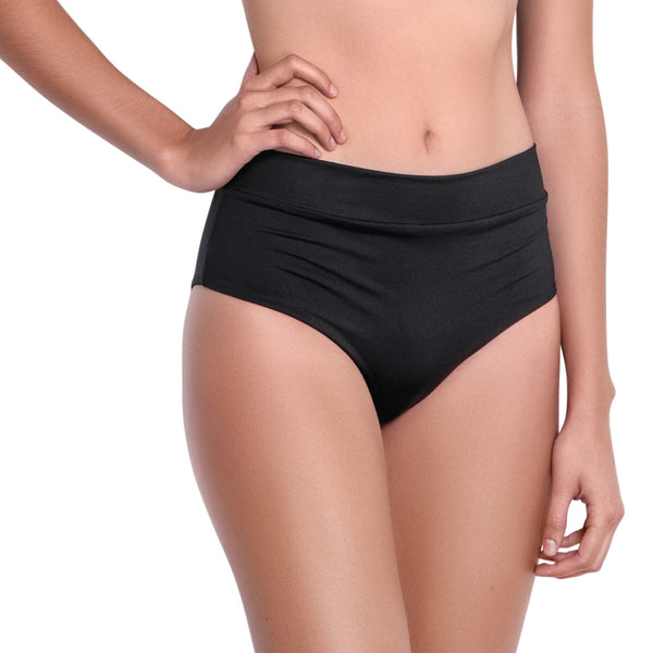 LÉA foldable belt panty, solid black bikini bottom by ALMA swimwear – front view 2
